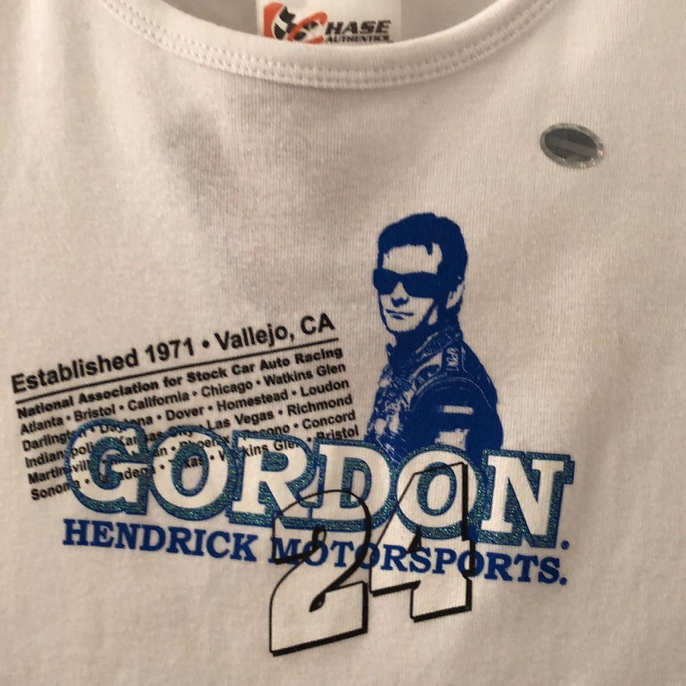 Girls Nascar Hendrick Motorsports t-shirt XL